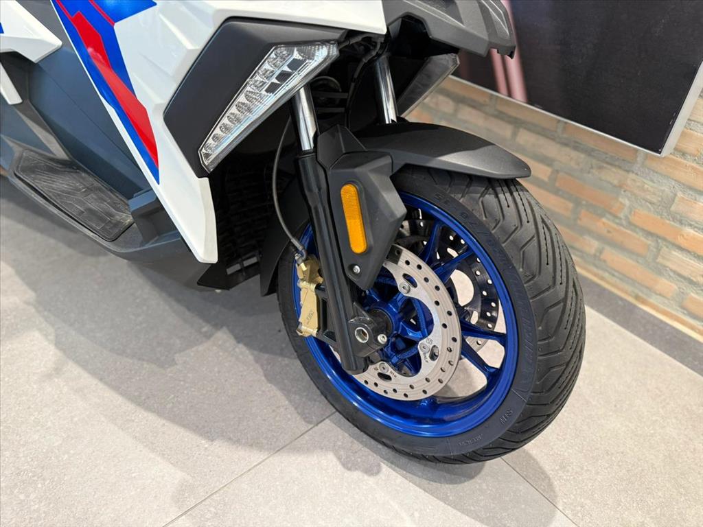 BMW Motorrad-C-400 X SPORT