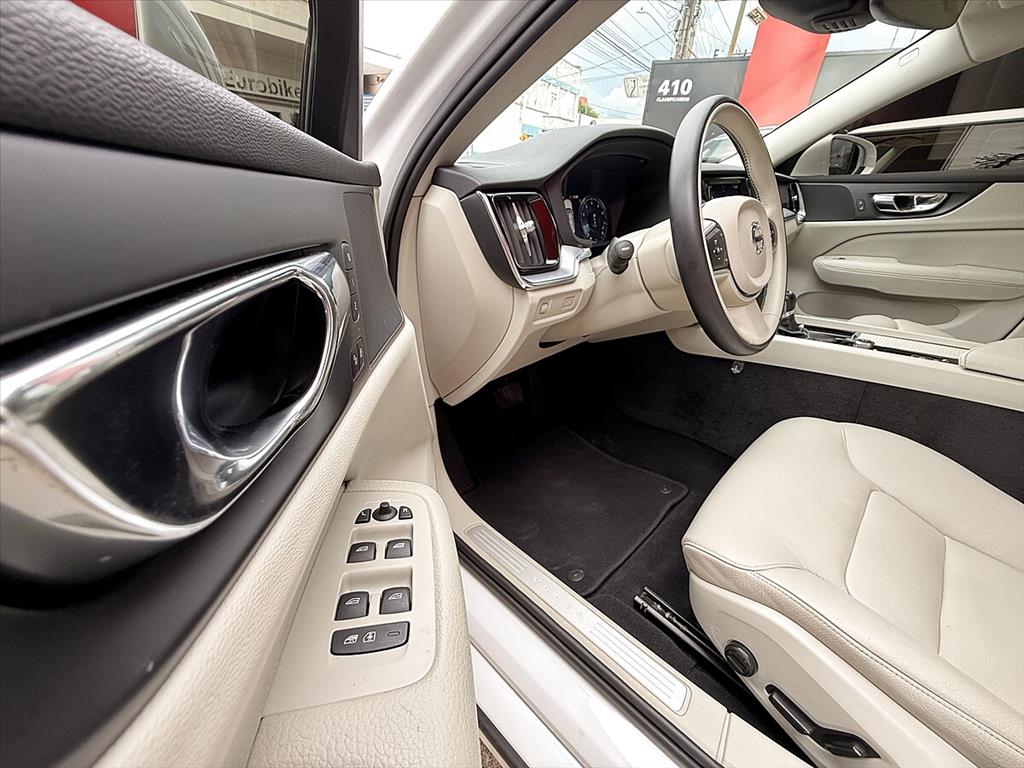 Volvo S60 - 2.0 T4 MOMENTUM GASOLINA 4P AUTOMÁTICO