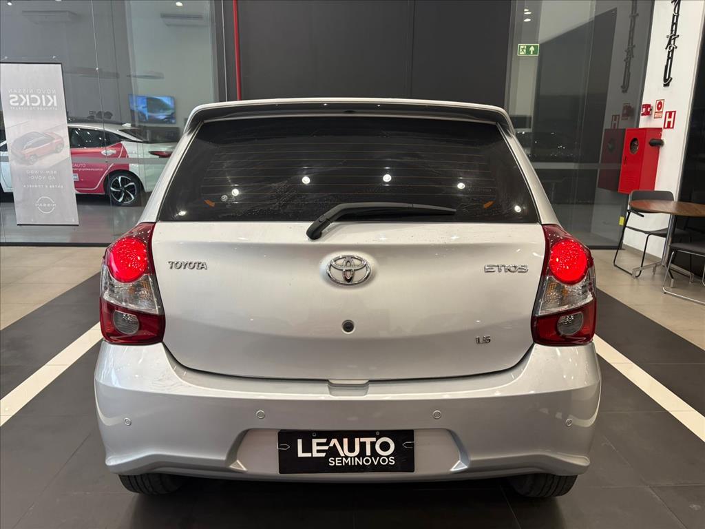 ETIOS 1.5 X PLUS 16V FLEX 4P AUTOMÁTICO9