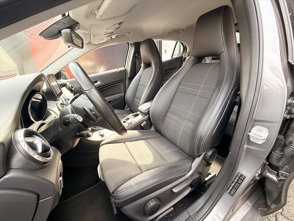 Mercedes-Benz Gla 200 - 1.6 CGI ADVANCE 16V TURBO FLEX 4P AUTOMÁTICO