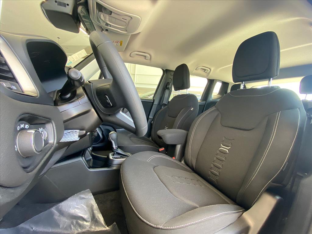 RENEGADE 1.3 T270 TURBO FLEX ALTITUDE AT67