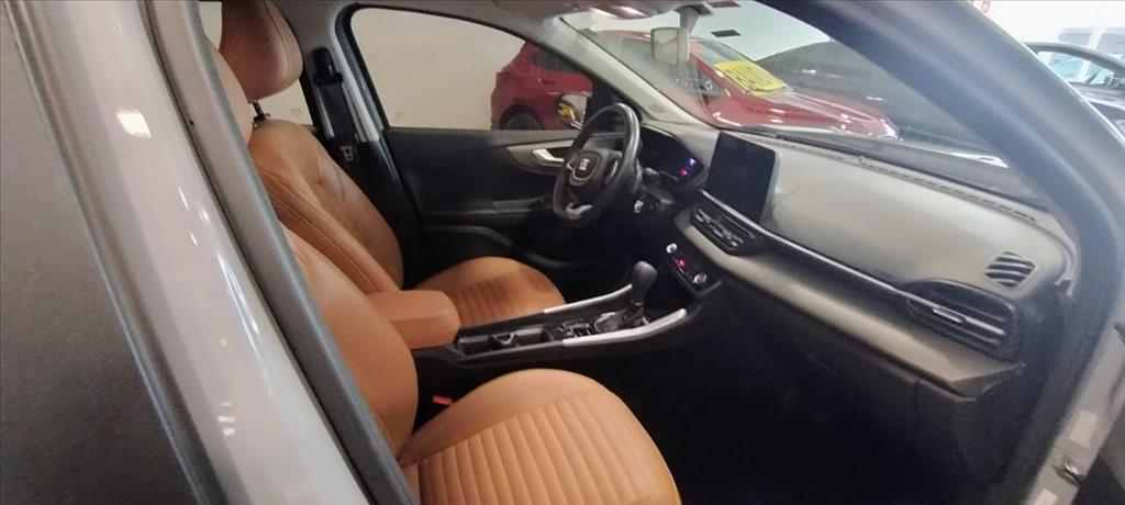 FASTBACK 1.0 TURBO 200 FLEX CVT