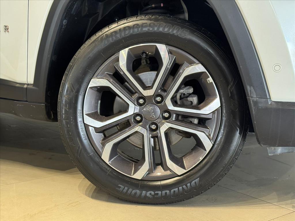 COMMANDER 1.3 T270 TURBO FLEX LIMITED AT62