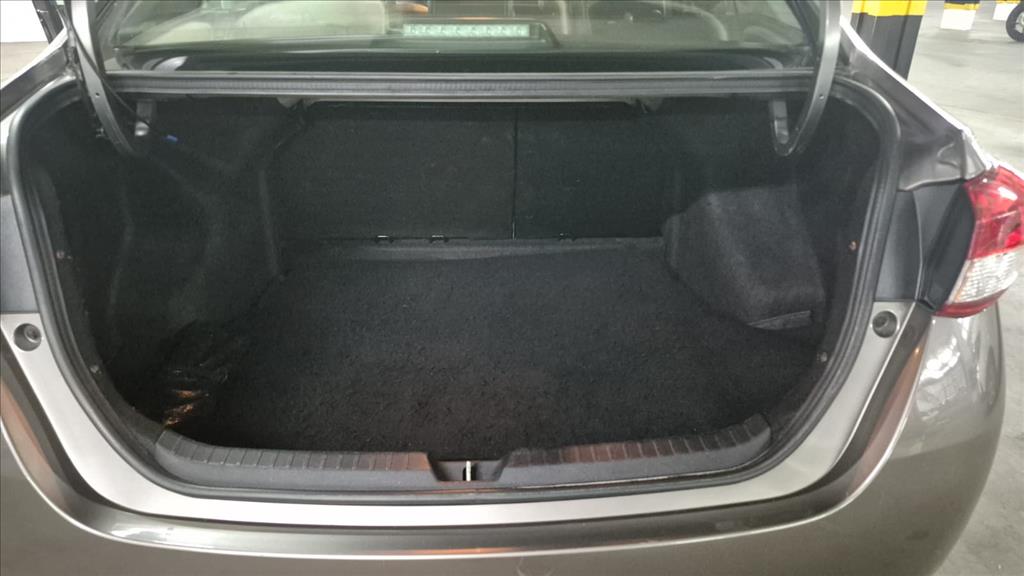 YARIS 1.5 16V FLEX SEDAN XS MULTIDRIVE9