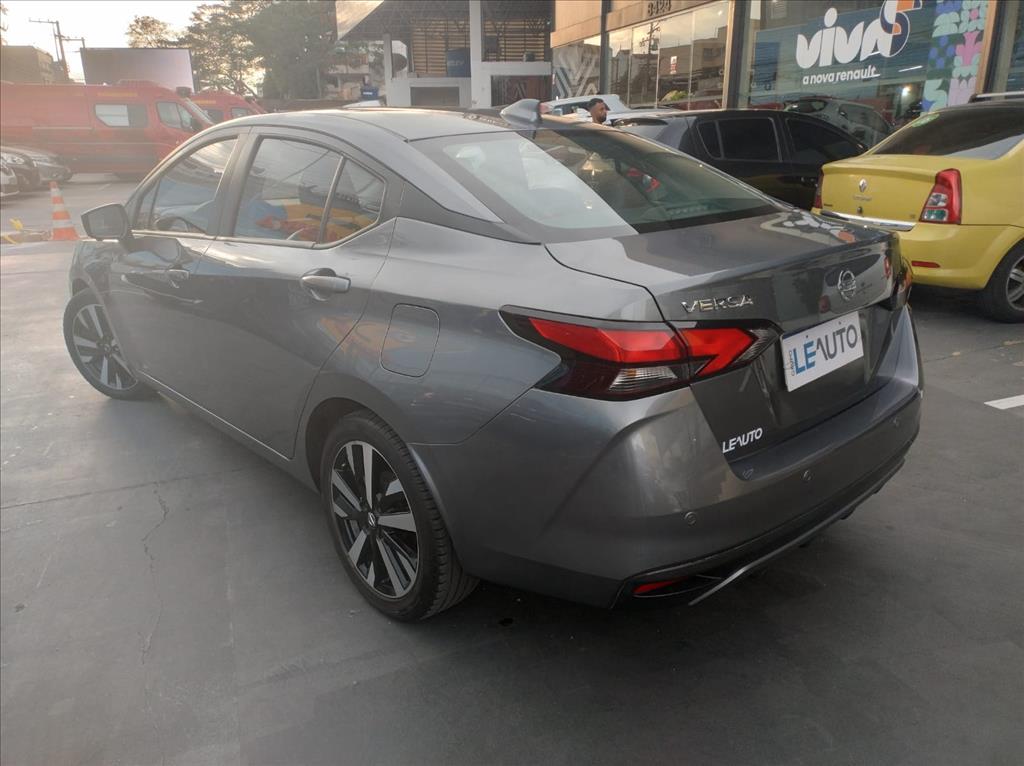 VERSA 1.6 16V FLEX EXCLUSIVE XTRONIC7