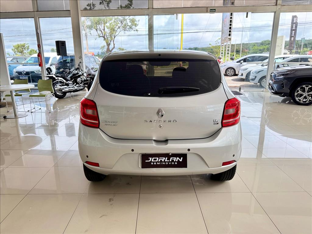 SANDERO 1.6 DYNAMIQUE 8V FLEX 4P AUTOMATIZADO9