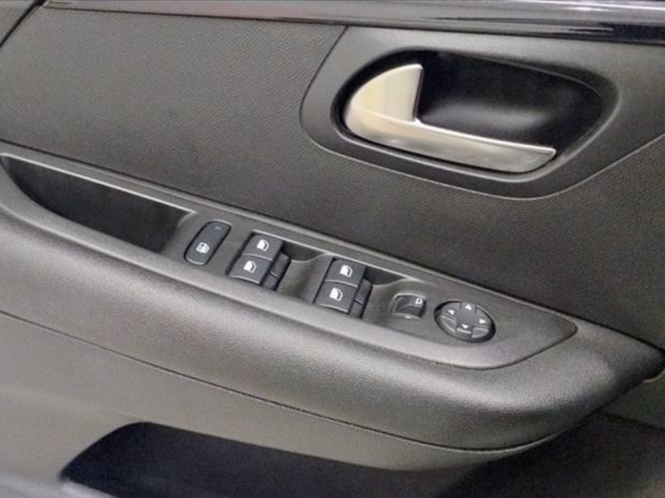 208 1.6 16V FLEX ALLURE AT613