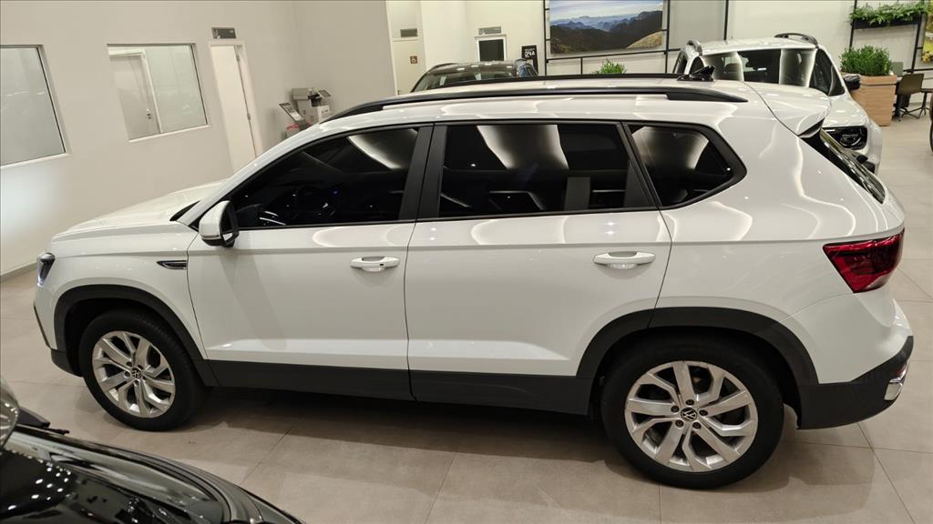 TAOS 1.4 250 TSI TOTAL FLEX COMFORTLINE AUTOMÁTICO6