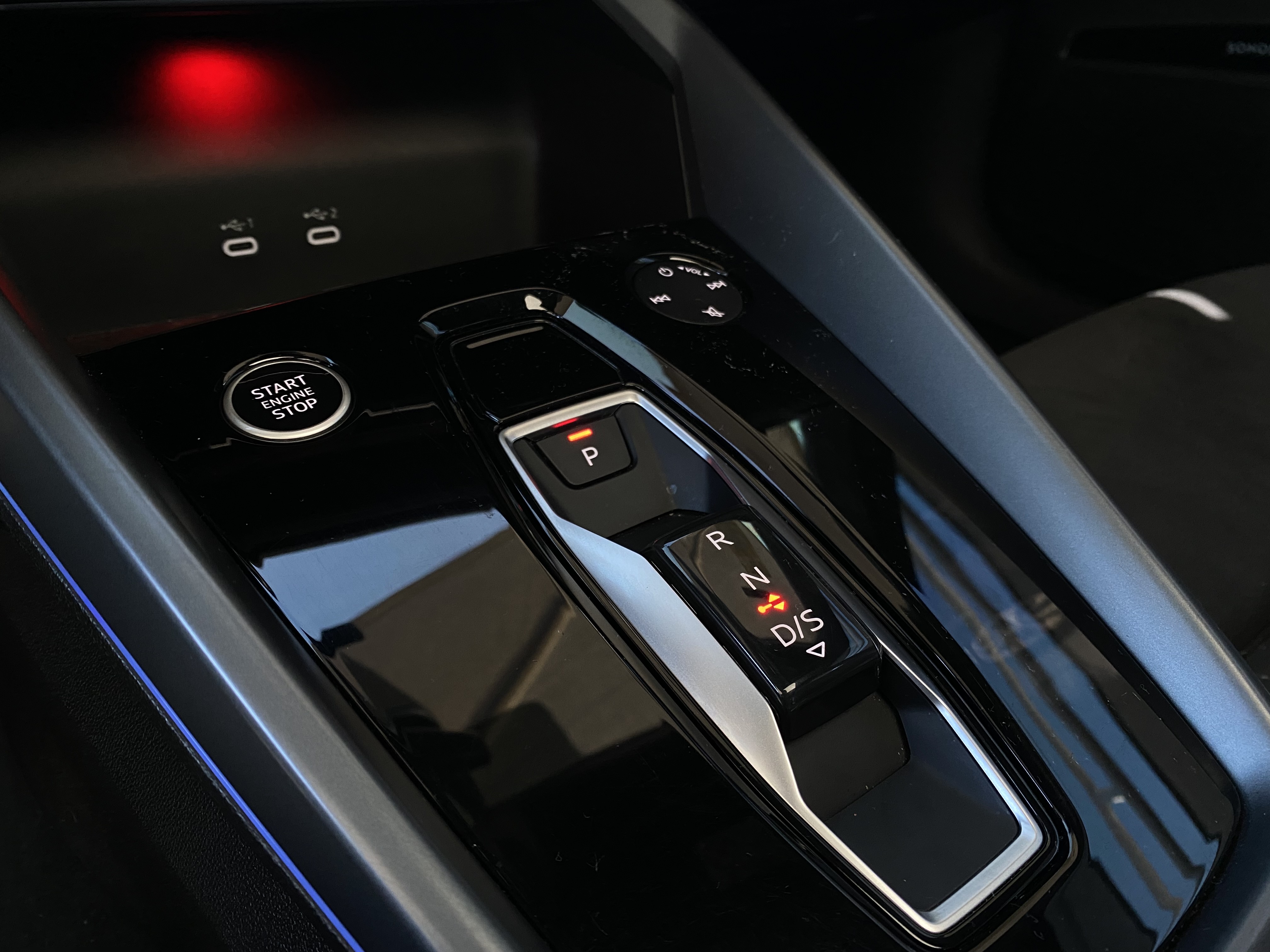 A3 2.0 TFSI GASOLINA SEDAN PERFORMANCE BLACK S-TRONIC8
