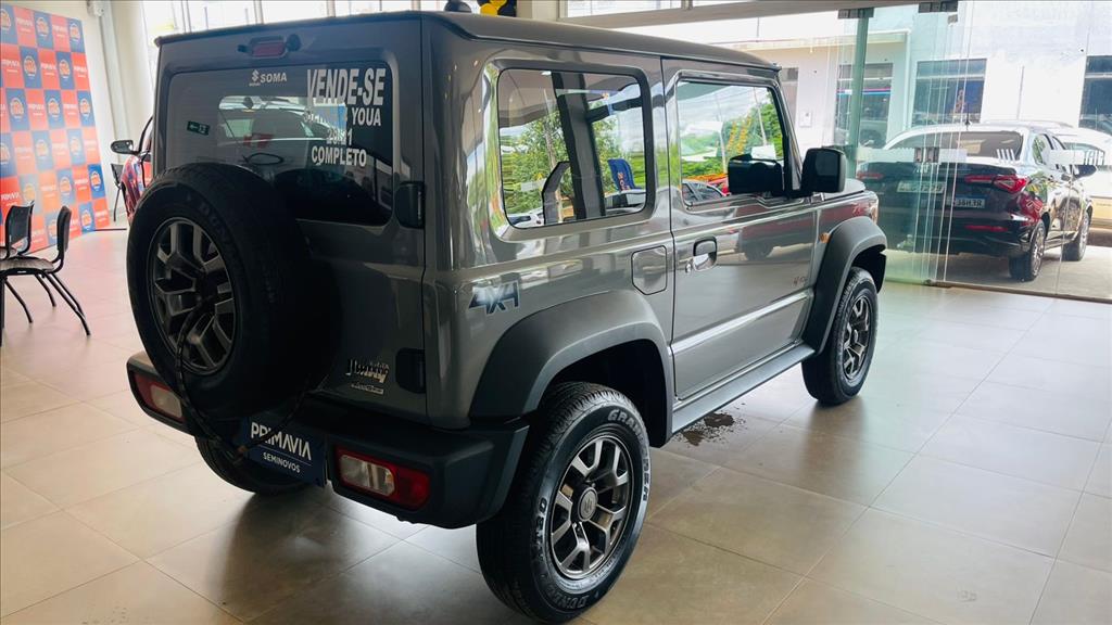 JIMNY 1.5 GASOLINA SIERRA 4YOU 4X4 AUTOMÁTICO5