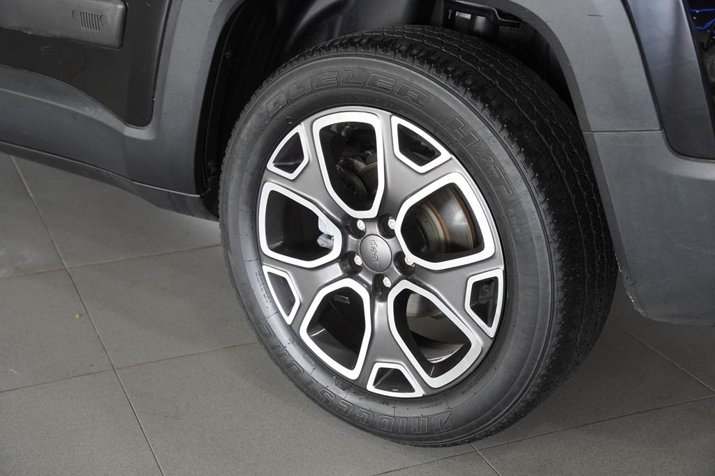 RENEGADE 1.8 16V FLEX LONGITUDE 4P AUTOMÁTICO3