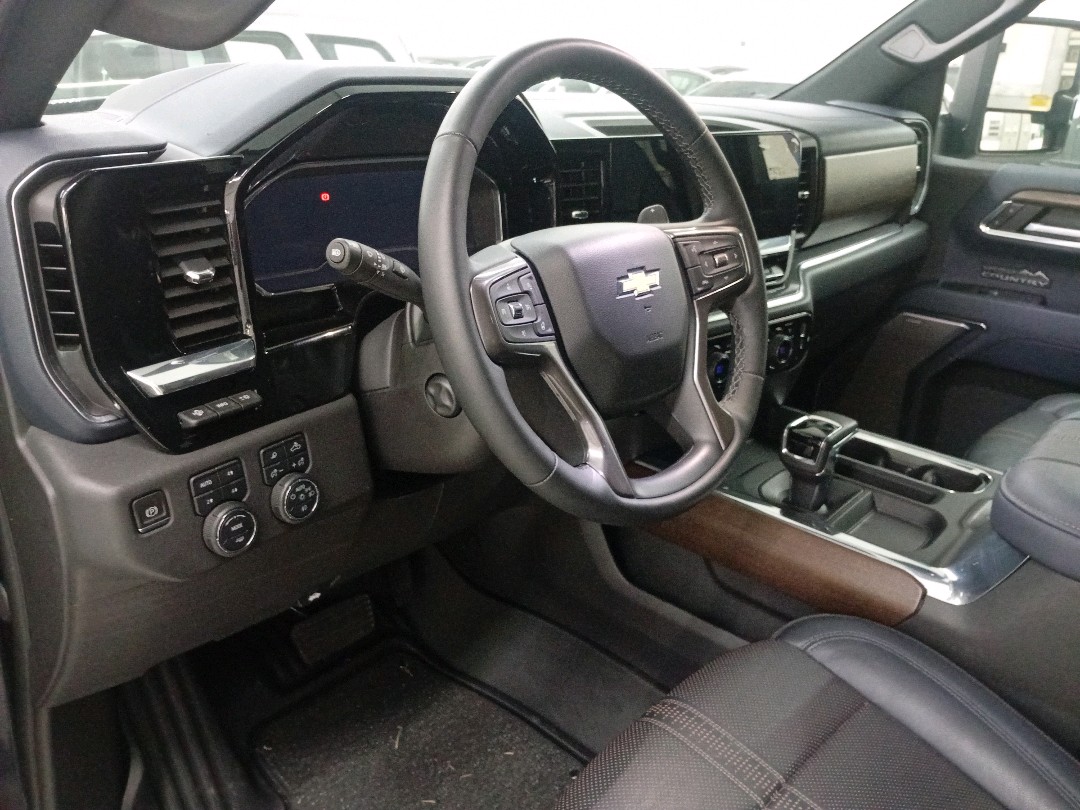 SILVERADO 5.3 V8 GASOLINA 1500 HIGH COUNTRY 4X4 AUTOMÁTICO6