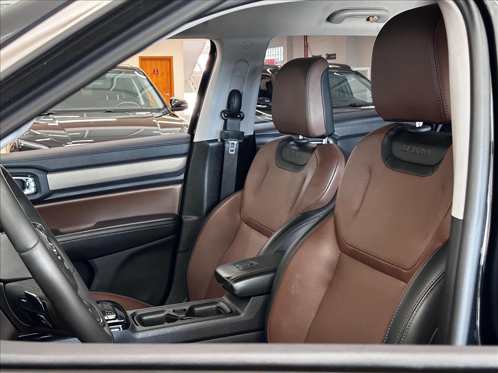 RAMPAGE 2.0 TURBO DIESEL LARAMIE 4X4 AUTOMÁTICO7