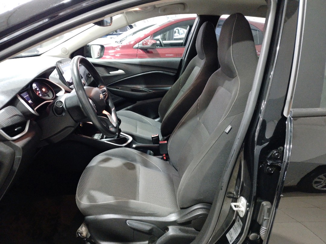 Chevrolet Onix 1.0 Flex LT Manual - foto 3