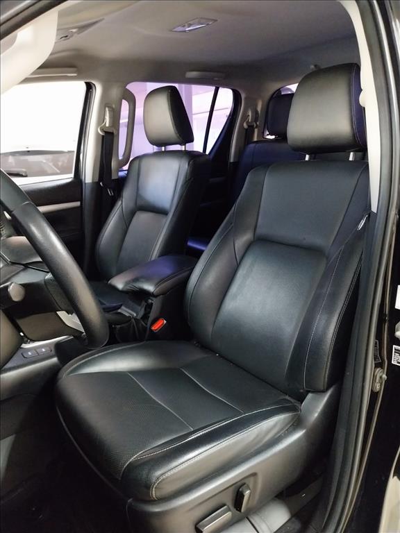 HILUX 2.8 D-4D TURBO DIESEL CD SRX 4X4 AUTOMÁTICO