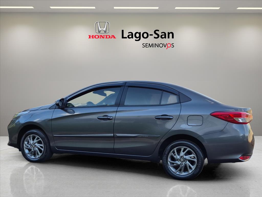 YARIS 1.5 16V FLEX SEDAN XS CONNECT MULTIDRIVE2