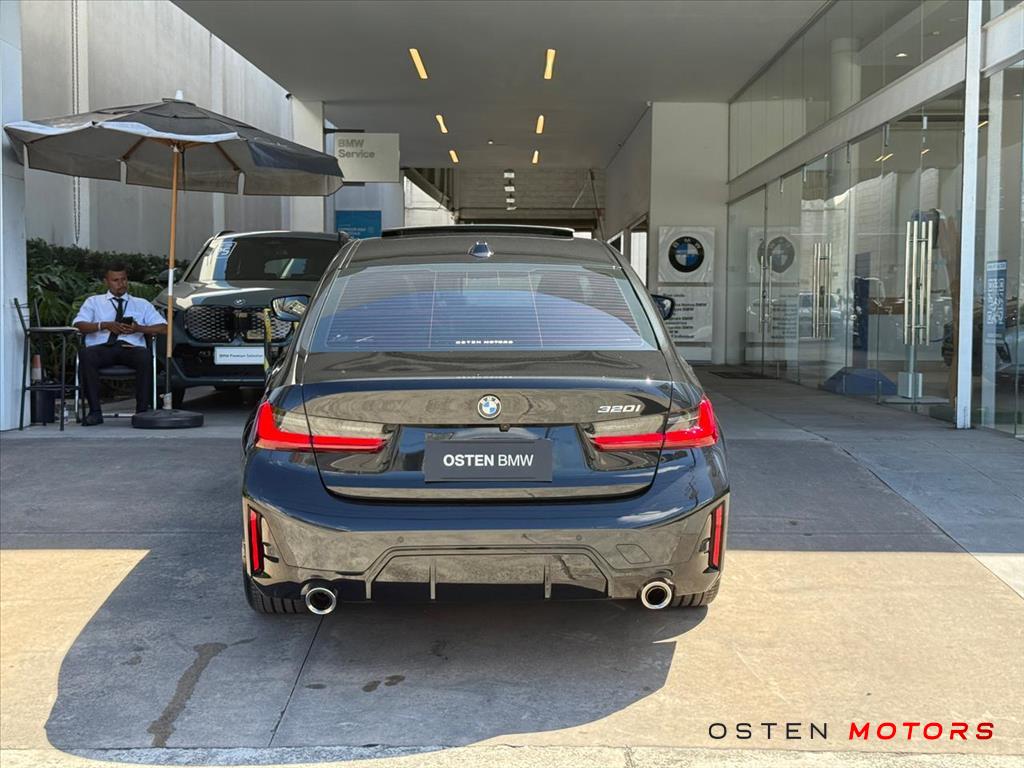 BMW-320i-2.0 16V TURBO FLEX M SPORT AUTOMÁTICO