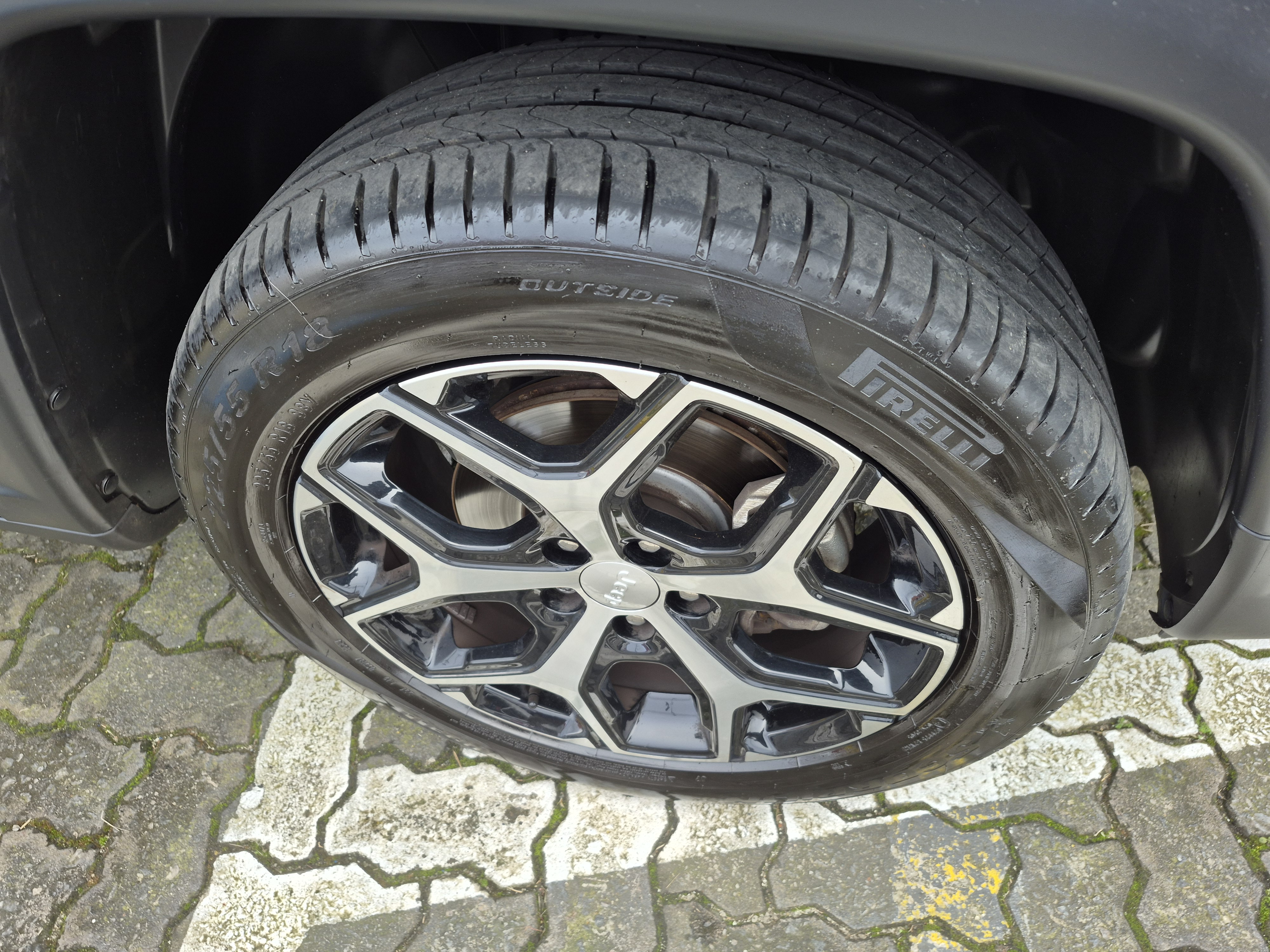 Foto ilustrativa do carro