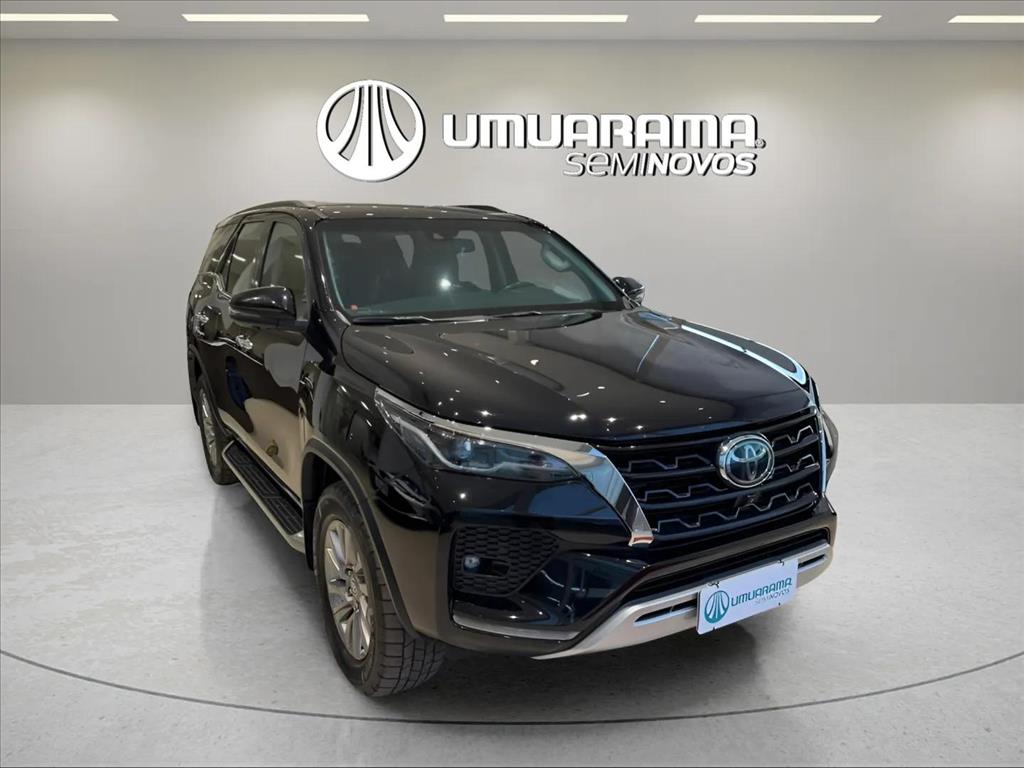 HILUX SW4 2.8 D-4D TURBO DIESEL SRX 7L 4X4 AUTOMÁTICO2