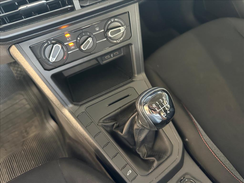POLO 1.0 MPI TRACK MANUAL9