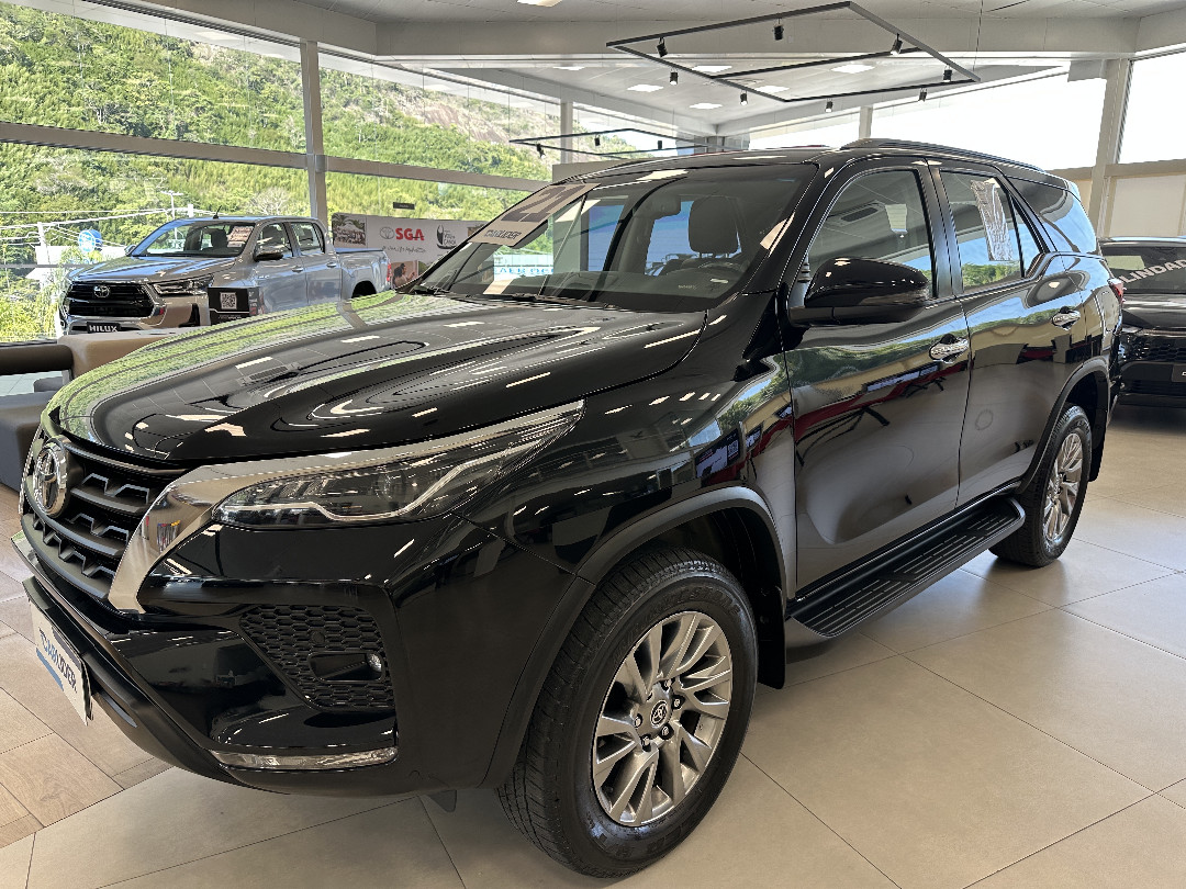 HILUX SW4 2.7 VVT-i FLEX SRV 7L 4X2 AUTOMÁTICO