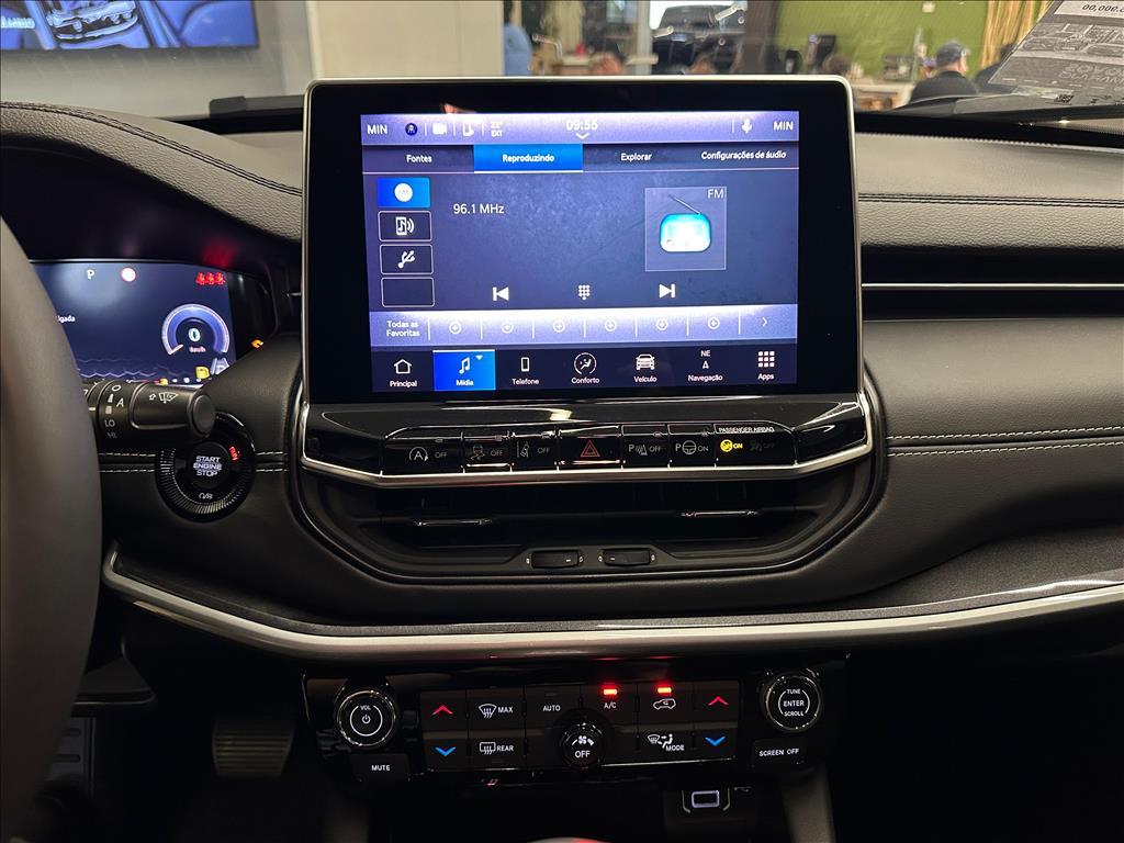 COMMANDER 1.3 T270 TURBO FLEX LONGITUDE AT611