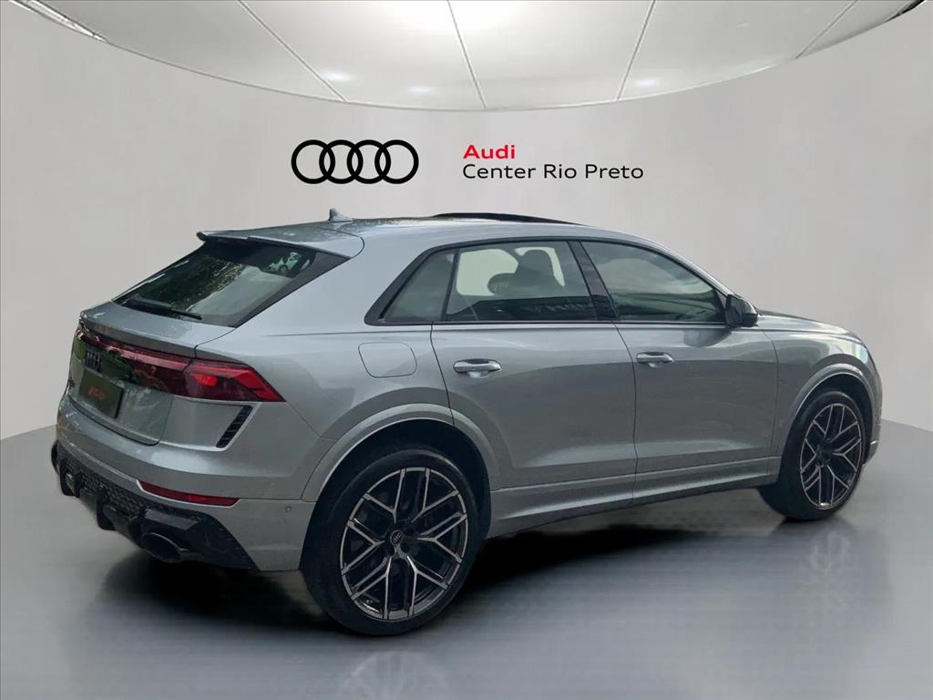 Audi-RS Q8-4.0 V8 TWINTURBO GASOLINA PERFORMANCE TIPTRONIC