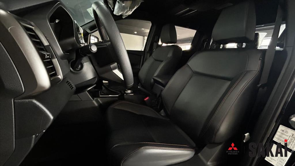 Mitsubishi-TRITON-2.4 BITURBO DIESEL CD KATANA 4X4 AUTOMÁTICO