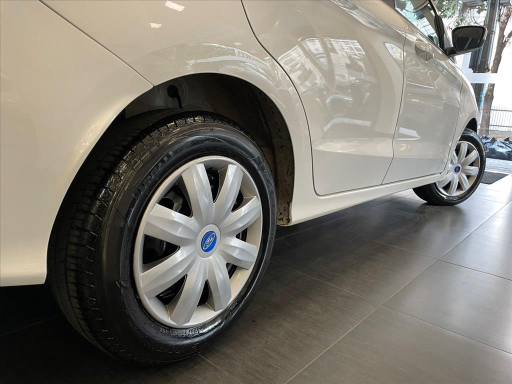 KA 1.5 TI-VCT FLEX SE SEDAN MANUAL6