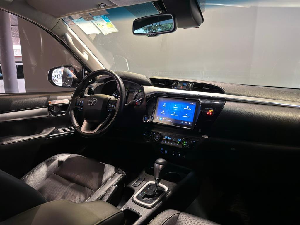 HILUX 2.8 D-4D TURBO DIESEL CD SRX 4X4 AUTOMÁTICO6