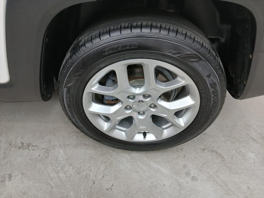 RENEGADE 1.8 16V FLEX SPORT 4P AUTOMÁTICO8