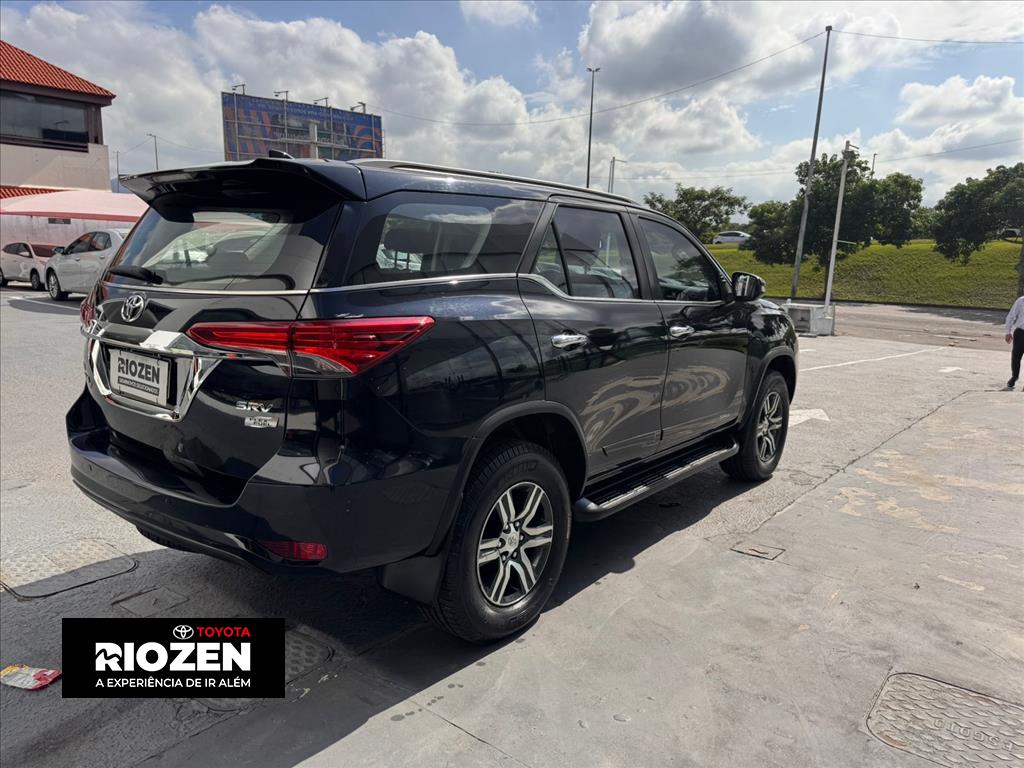 Toyota HILUX SW4 2020