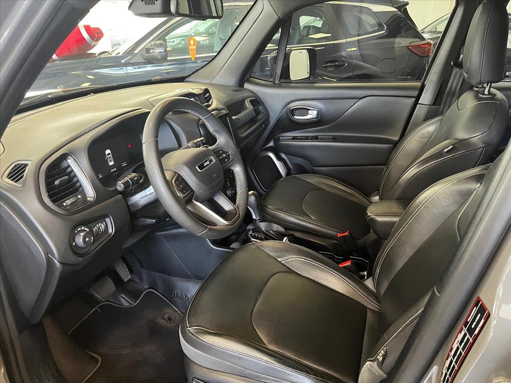 Jeep-RENEGADE-1.3 T270 TURBO FLEX S 4X4 AT9