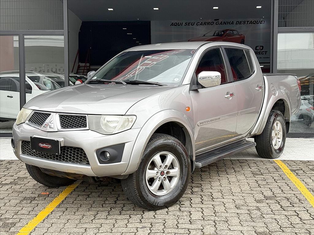 Mitsubishi L200 Triton - 3.2 HPE 4X4 CD 16V TURBO INTERCOOLER DIESEL 4P AUTOMÁTICO
