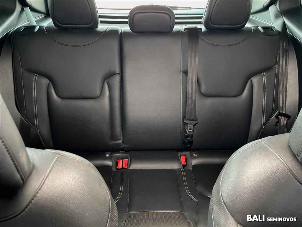 RENEGADE 1.8 16V FLEX LONGITUDE 4P AUTOMÁTICO17