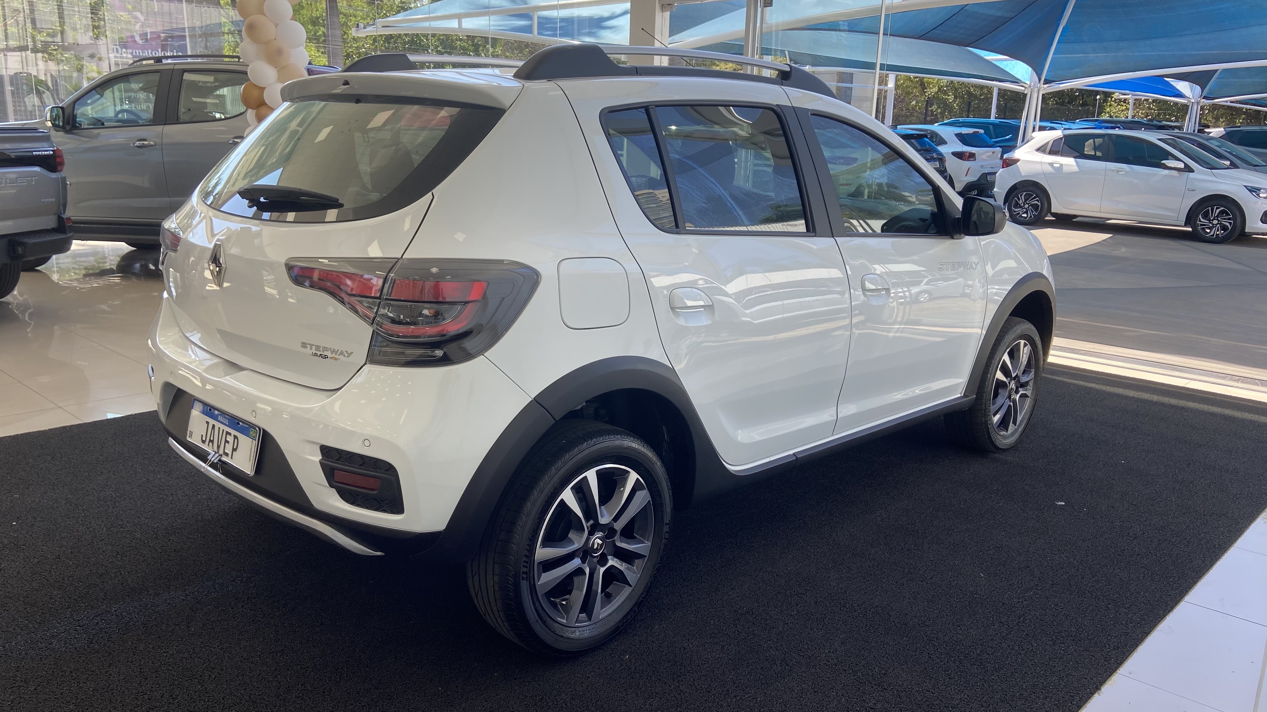 Renault Stepway 1.6 16V Sce Flex Iconic X Tronic - foto 8