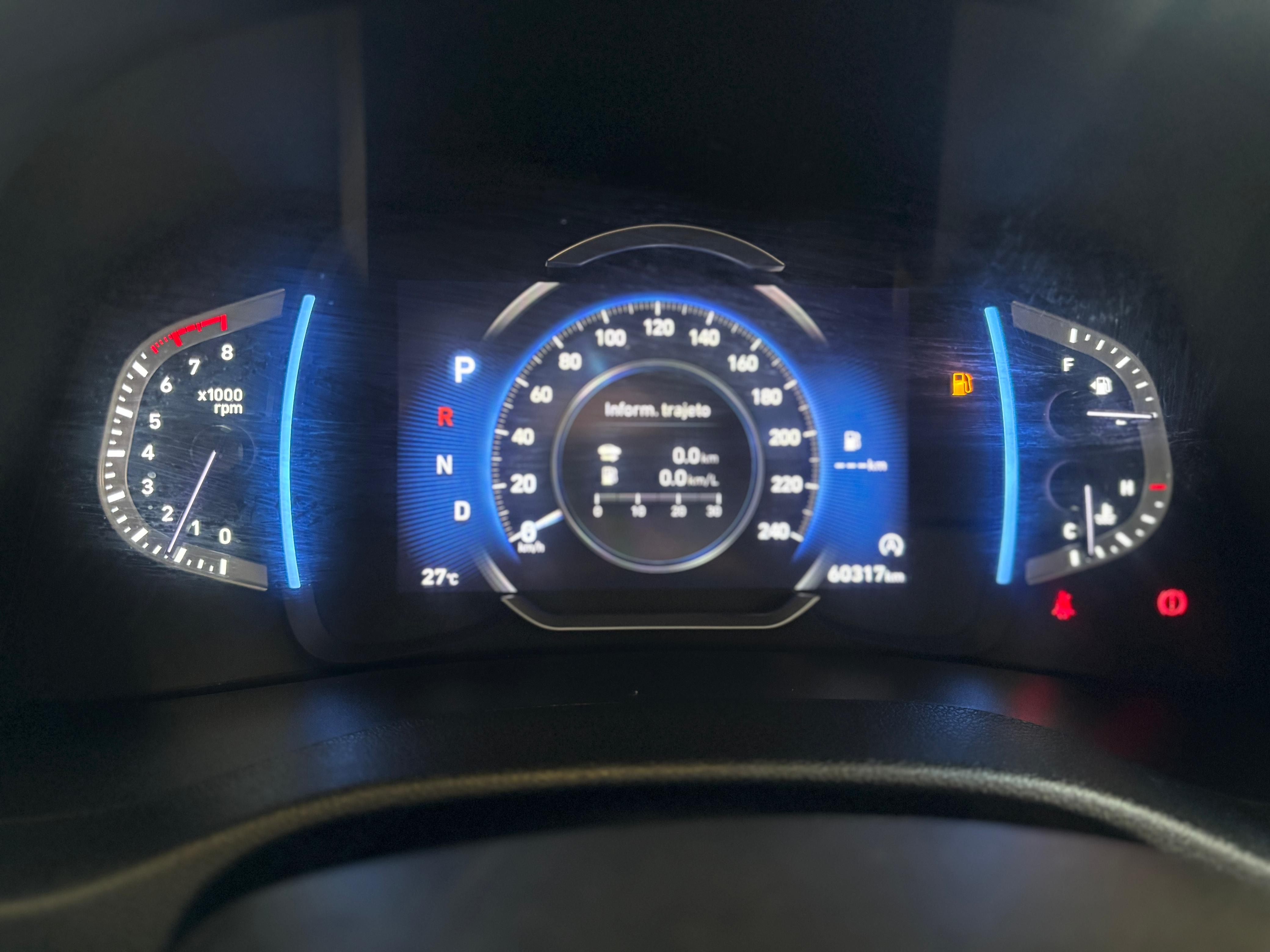Hyundai-CRETA-1.0 TGDI FLEX PLATINUM AUTOMÁTICO