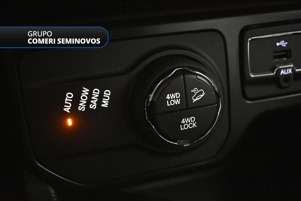 RENEGADE 1.8 16V FLEX LONGITUDE 4P AUTOMÁTICO10