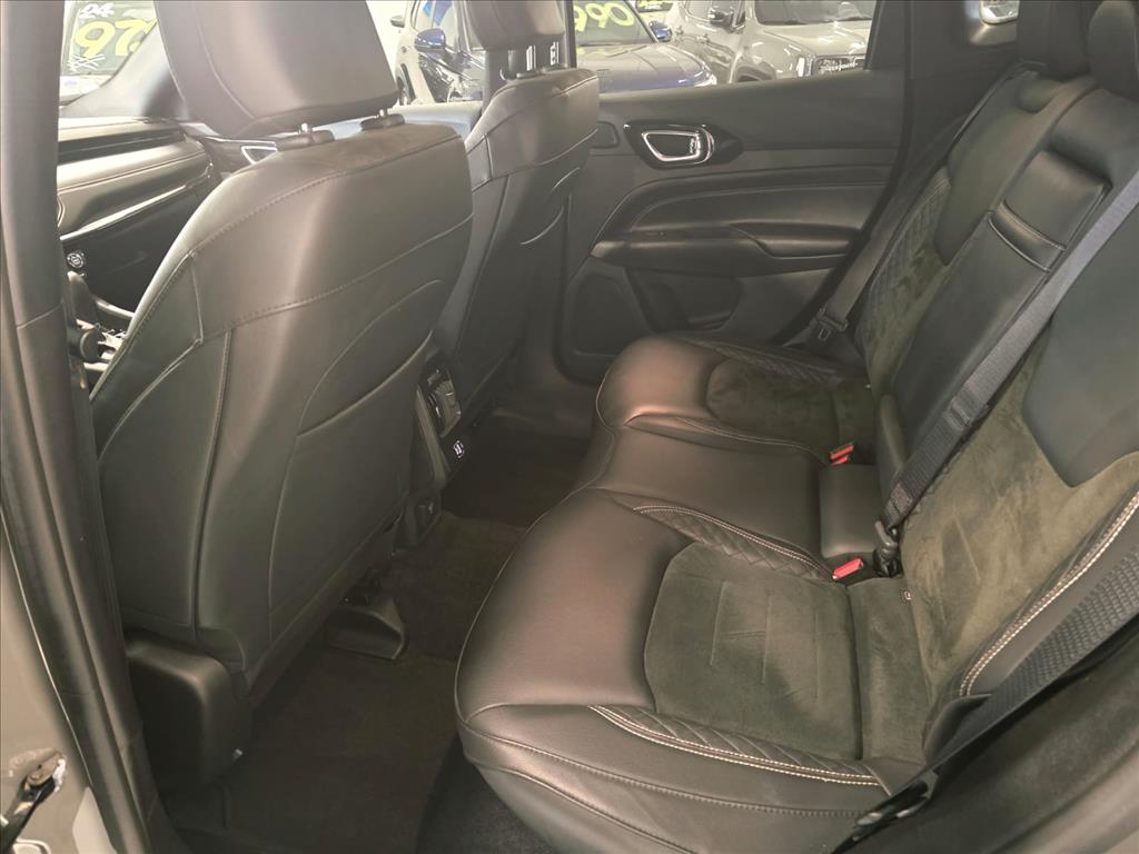 COMPASS 2.0 HURRICANE 4 TURBO GASOLINA BLACKHAWK AT910