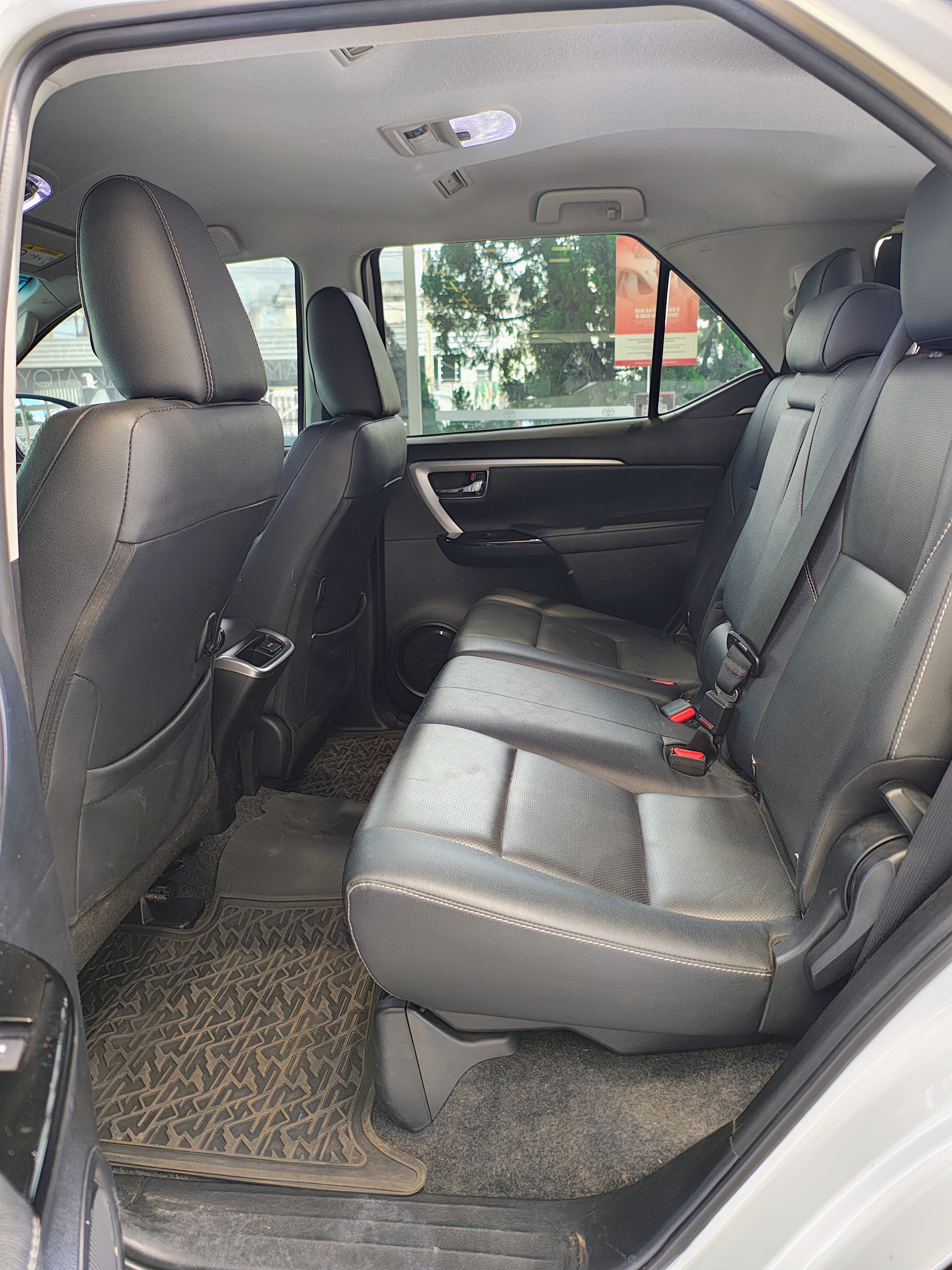 HILUX SW4 2.8 D-4D TURBO DIESEL SRX PLATINUM 4X4 AUTOMÁTICO7