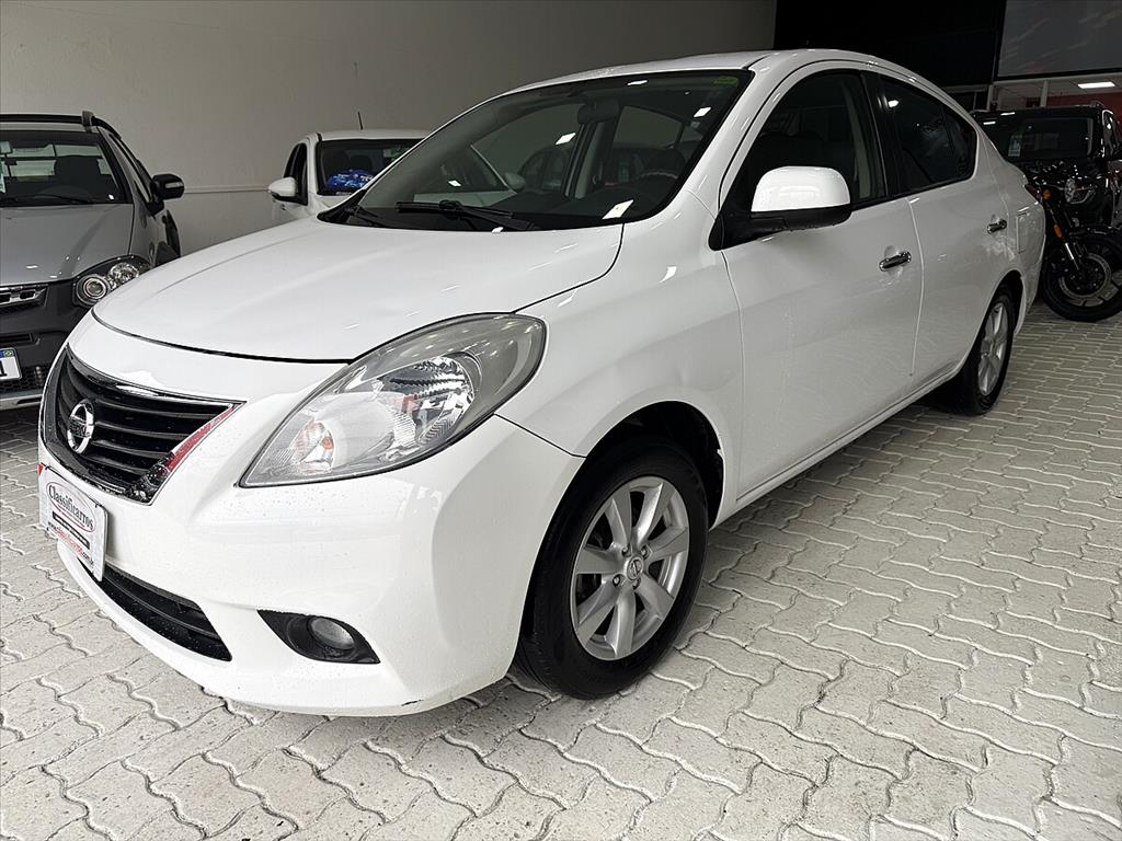 Nissan Versa - 1.6 16V FLEX SL 4P MANUAL
