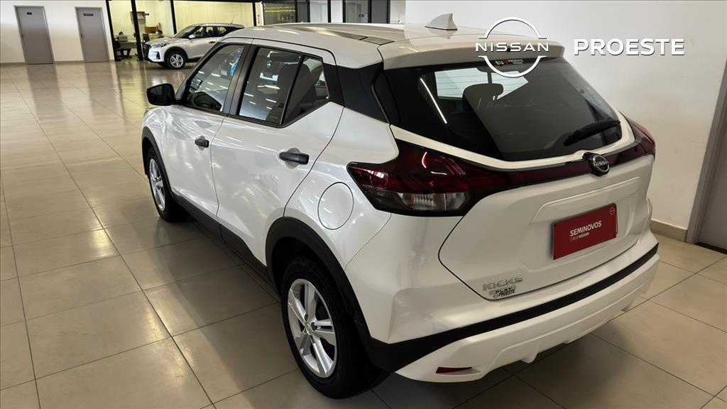 KICKS PLAY 1.6 16V FLEXSTART ACTIVE PLUS XTRONIC5