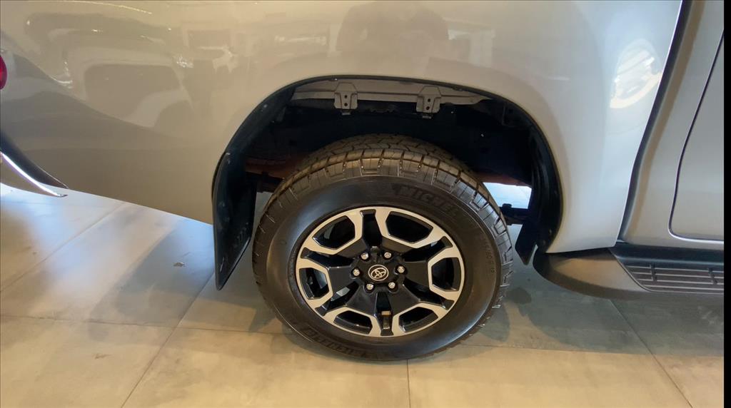 HILUX 2.8 D-4D TURBO DIESEL CD SRV 4X4 AUTOMÁTICO20