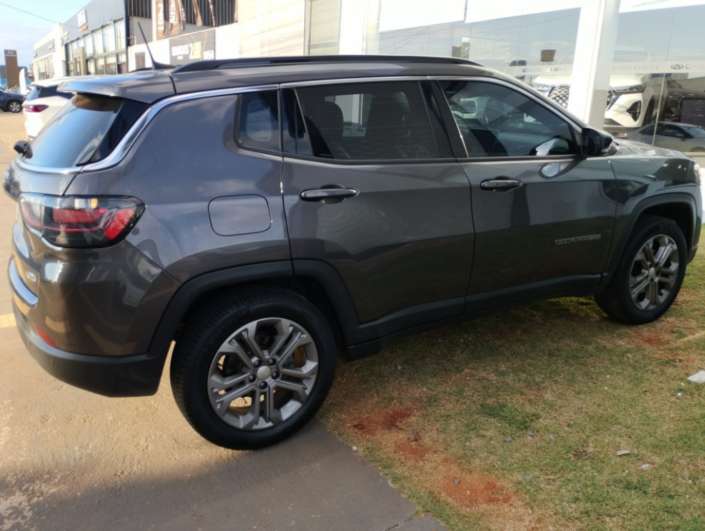 Jeep-COMPASS-1.3 T270 TURBO FLEX LONGITUDE AT6