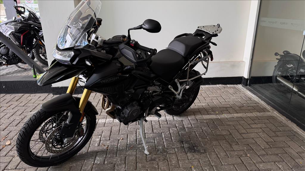 TIGER 1200 BLACK EDITION8