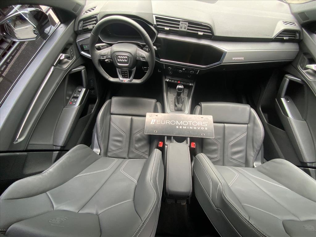 Audi-Q3-2.0 40 TFSI GASOLINA PERFORMANCE BLACK QUATTRO TIPTRONIC