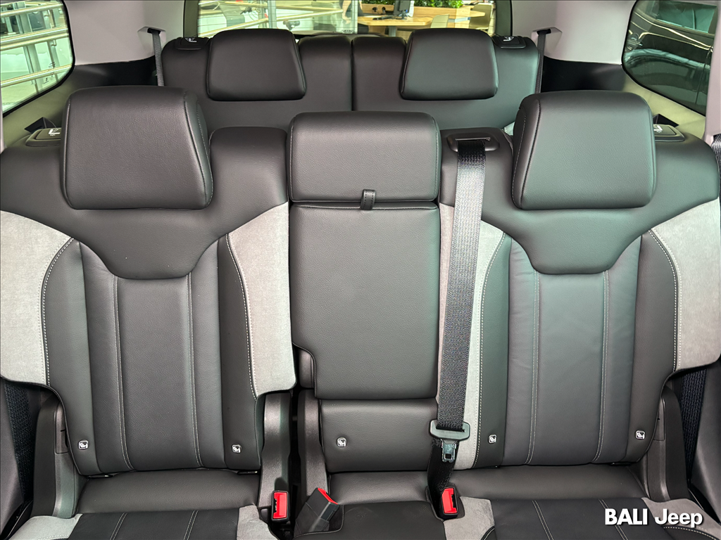 COMMANDER 1.3 T270 TURBO FLEX LIMITED AT615