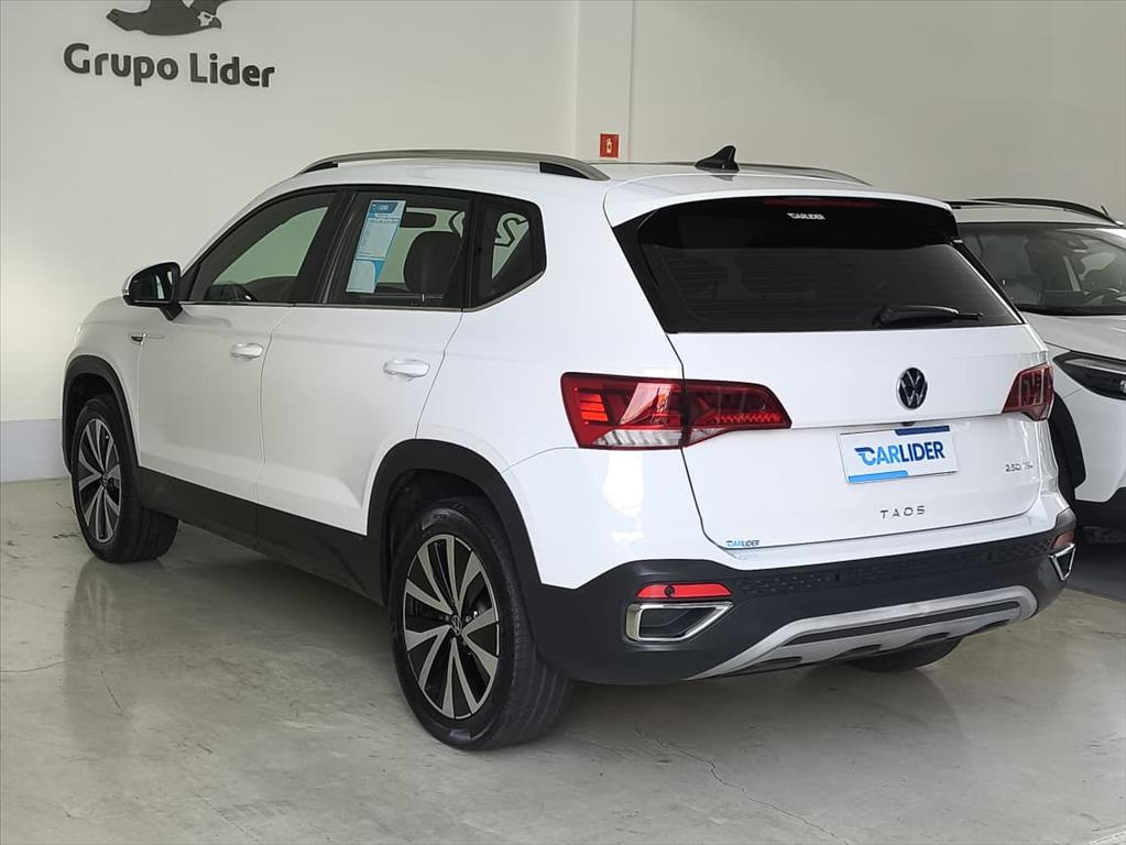 TAOS 1.4 250 TSI TOTAL FLEX HIGHLINE AUTOMÁTICO15