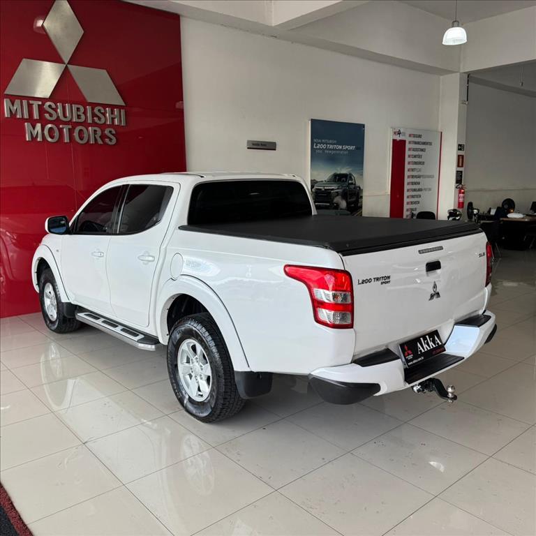 Mitsubishi-L200 TRITON-2.4 16V TURBO DIESEL SPORT GLS CD 4P 4X4 MANUAL