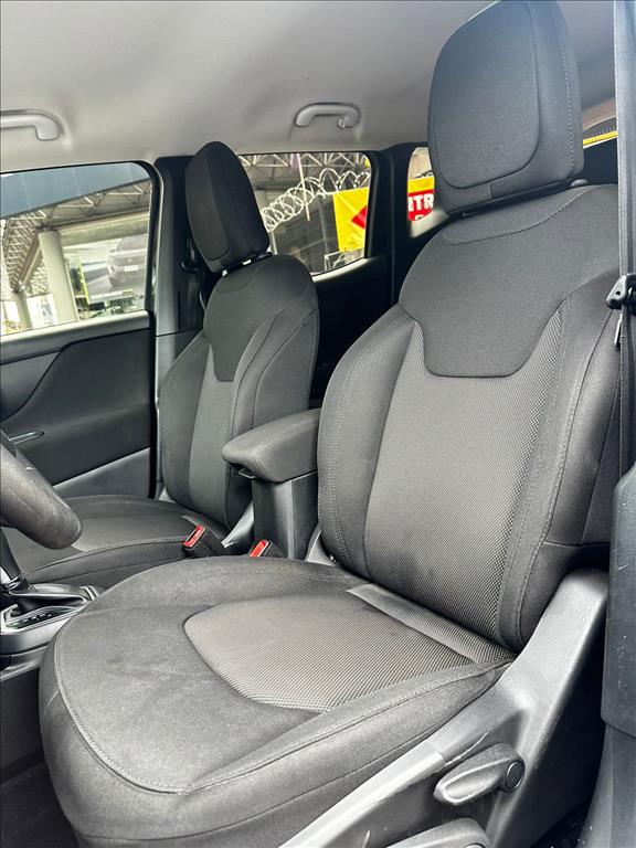 RENEGADE 1.8 16V FLEX SPORT 4P AUTOMÁTICO9